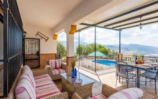 Casa Los Marjales El Gastor by Ruralidays