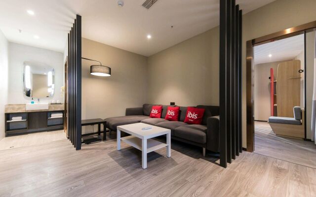 ibis Nantong Qingnian