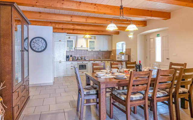 Beautiful Home in Pula With Wifi and 3 Bedrooms