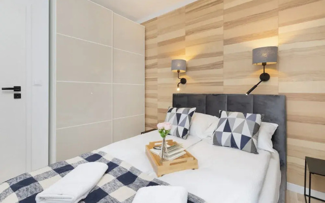 Gdynia Nadmorskie Tarasy by Renters