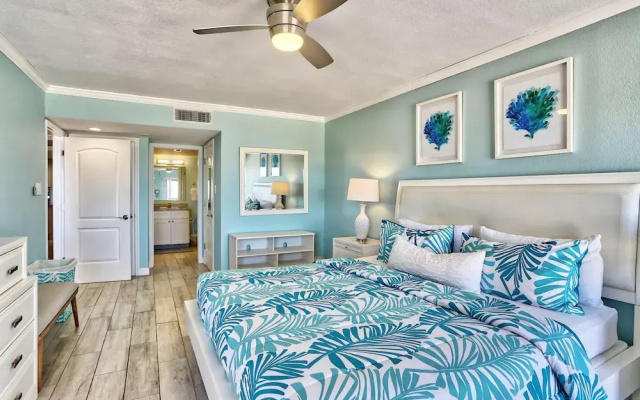 Land's End 10-303 Beach Front - Premier