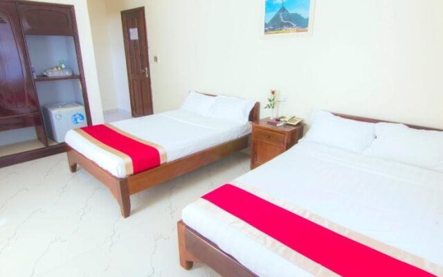Nam Viet Hotel