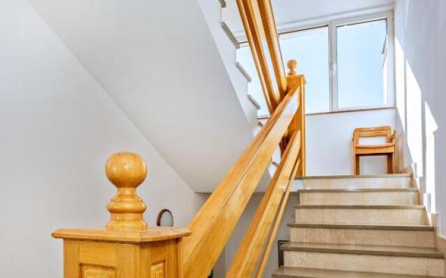 Barun Apartments