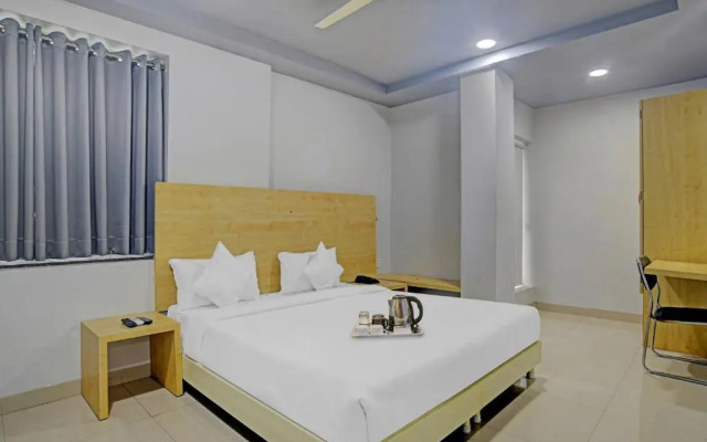 OYO 81349 Townhouse Friends Inn