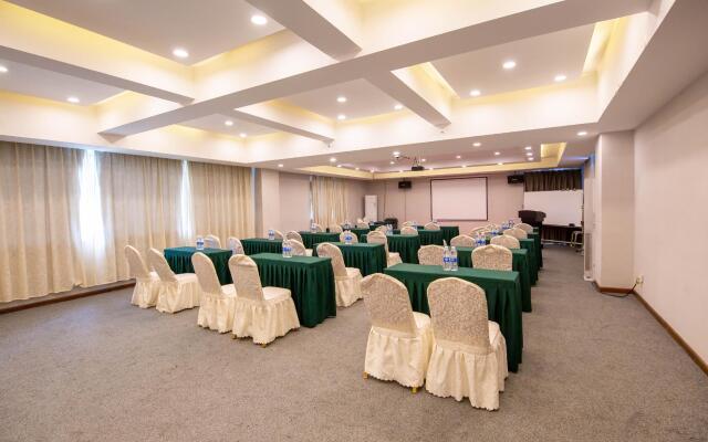 Starway Hotel Wuye Taihu Square Maoye