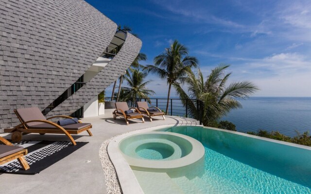 Villa Shadow