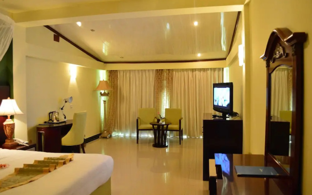 Lewi Resort and Spa