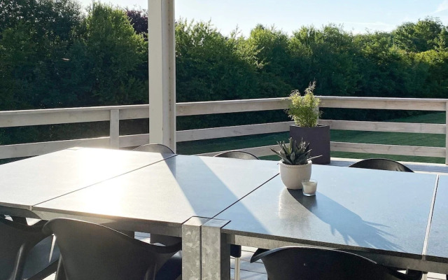 10 Person Holiday Home in Juelsminde-by Traum