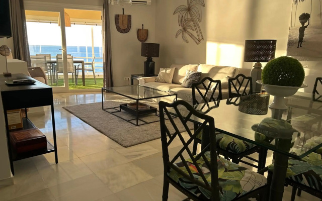 Apartamento En Primera Linea/Beachfront Apartment