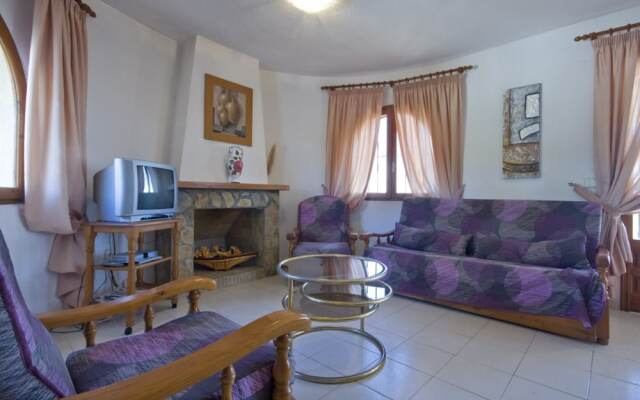 Villa - 2 Bedrooms with Pool and Sea views - 105004