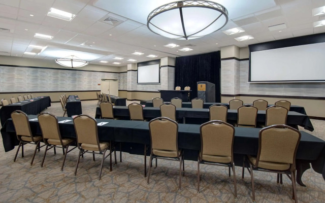 Embassy Suites by Hilton Jacksonville Baymeadows