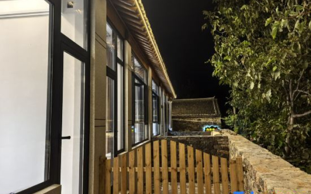 Su Xing · Yi Yang Zhai Homestay (Xijingyu Branch)
