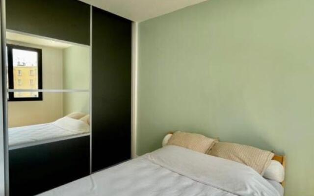 "Chez Jules" Spacious apt with 2 balconies in Marseille