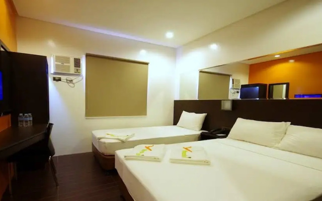 Yhotel