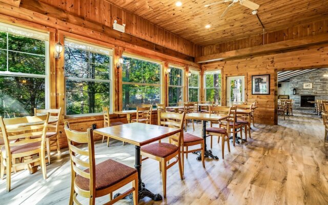 Muskoka Waterfront Retreat