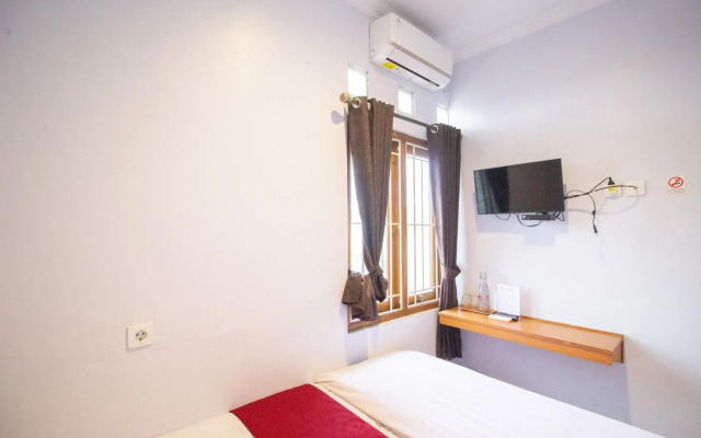OYO 3707 Halona Guesthouse