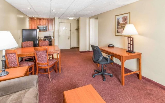 Quality Inn And Suites Green Bay Area