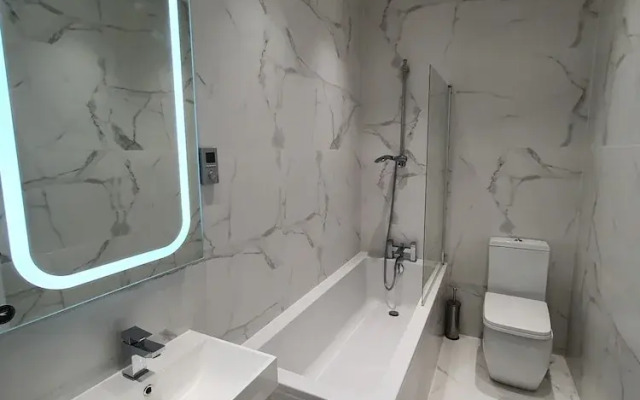Modern Spacious Executive Apartment