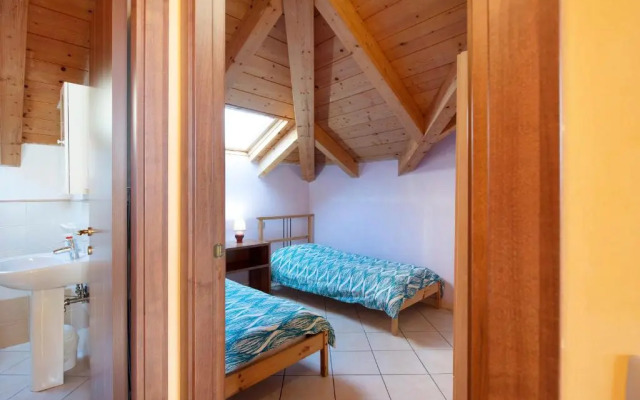 Trilocale in villa Apt 5