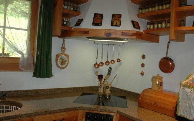 B Rgchutzli 1 Stock Adelboden