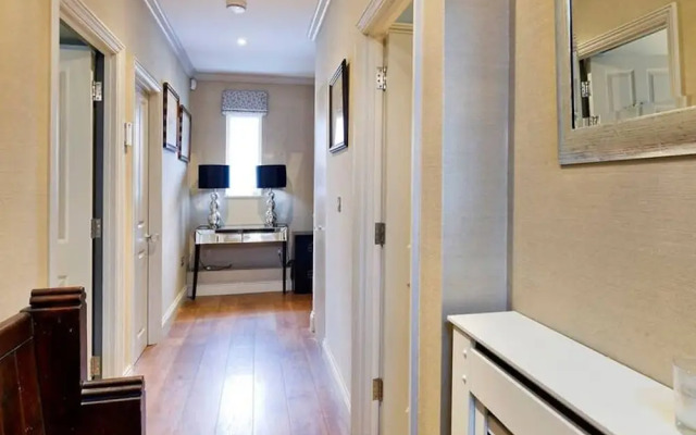 Delightful 3-bed Family Home Bayswater