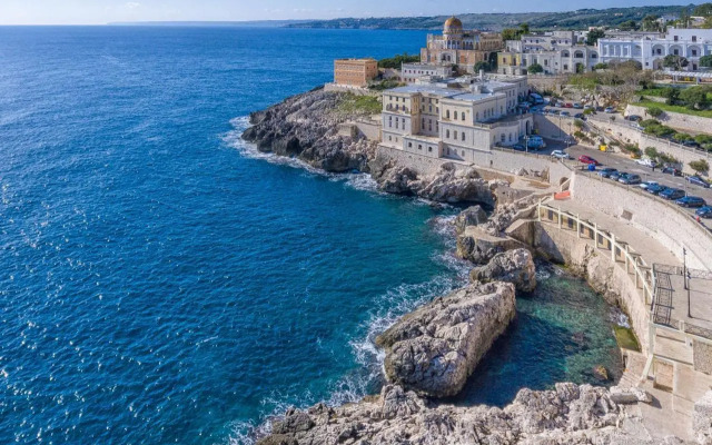 Alma House Santa Cesarea