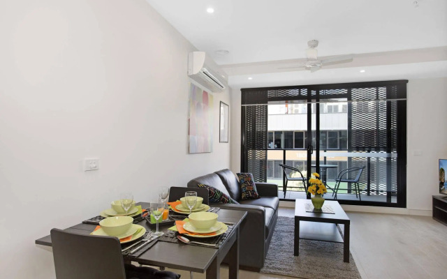 St Kilda Holiday Apartments