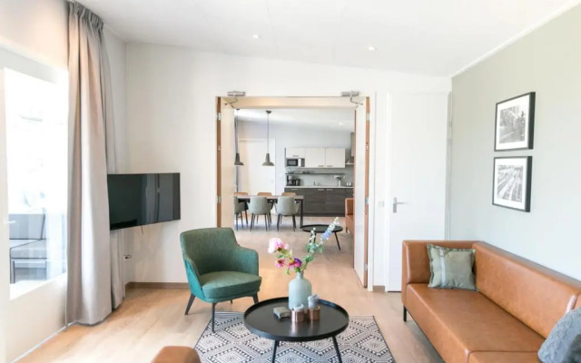 14p Luxe Bungalow Met Serre