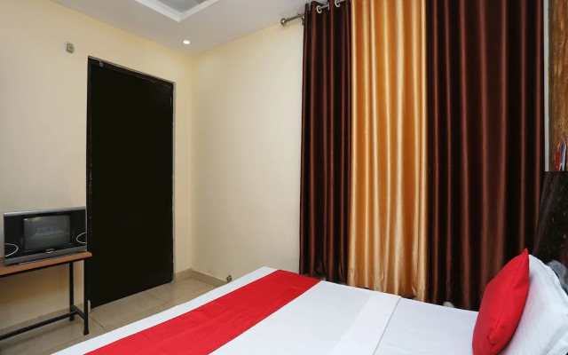 OYO 28440 Mk Hotel And Restaurant