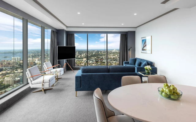 Meriton Suites World Tower