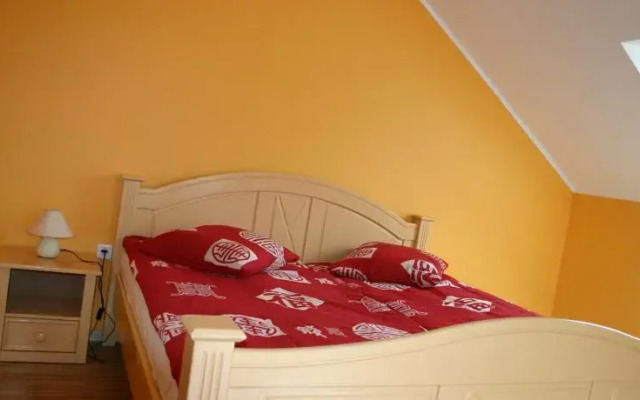 Alongės Guest House