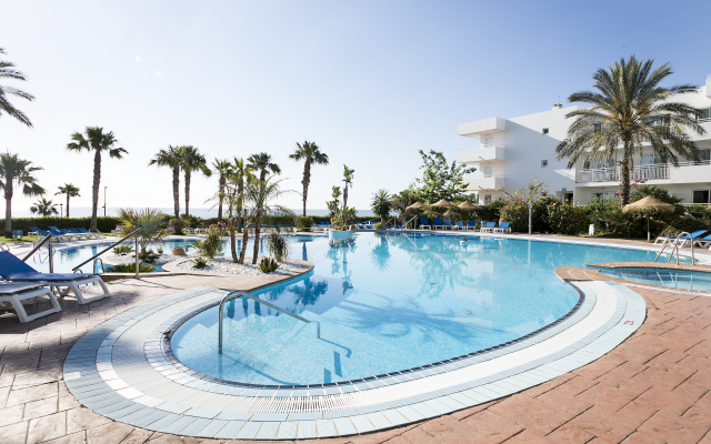 Best Oasis Tropical Hotel