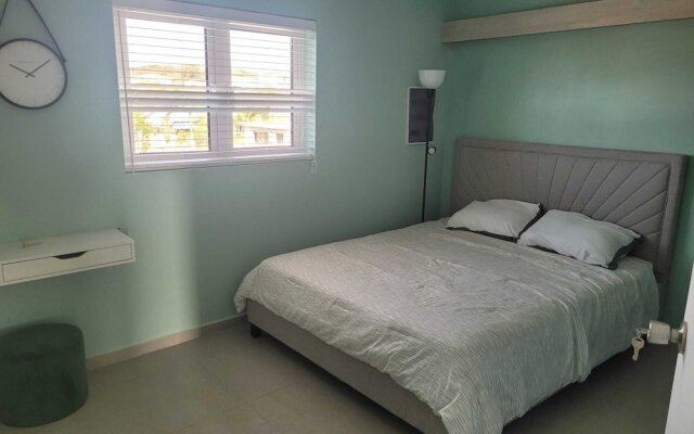 Seaview Resort  Boca Sami