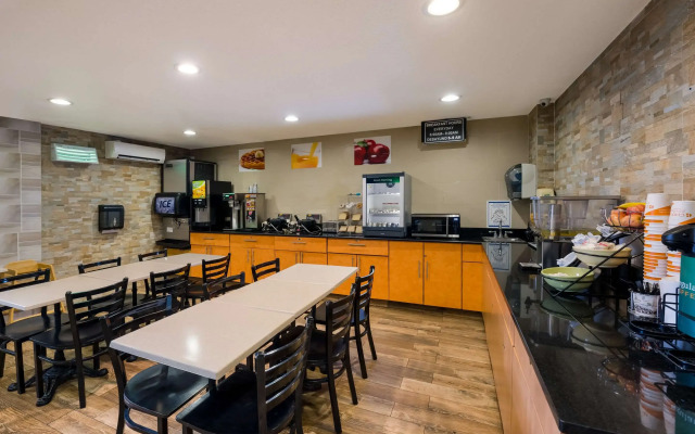 Quality Inn JFK Airport Rockaway Blvd