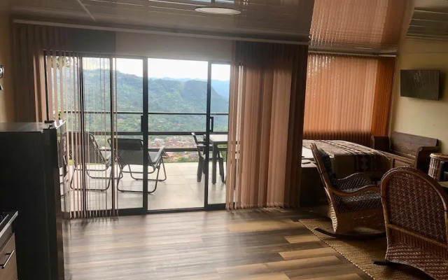 Captivating 4-bed Chalet Las Casitas en el Aire