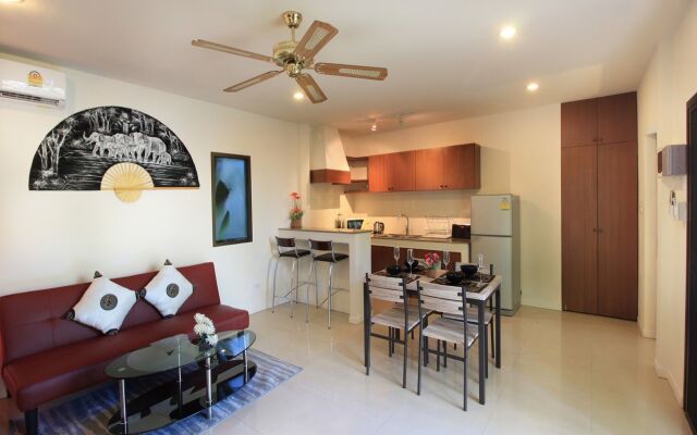 Coconut Grove Boutique Hotel