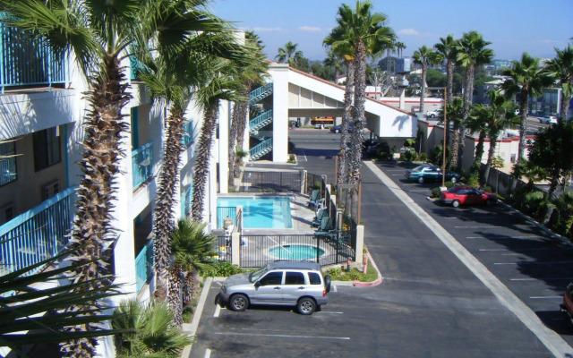 Travel Inn Chula Vista