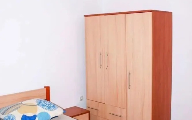 Nenad - With Pool - A5