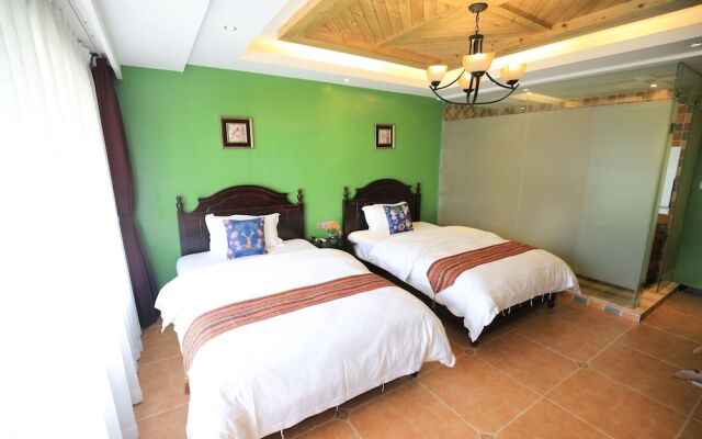 The Time On the Cloud Theme Inn