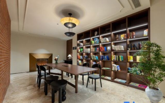 Atour Hotel Shanghai  Jing'an IMIX Park