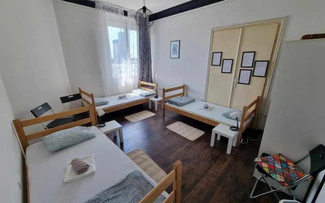 Downtown Belgrade Hostel and Apartments
