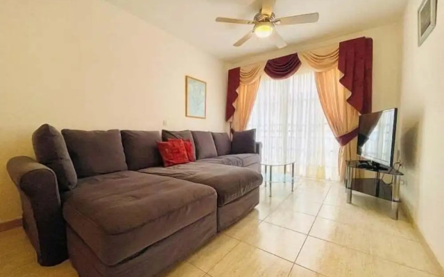 Family Apartment 3BR Communal Pool Kids Park