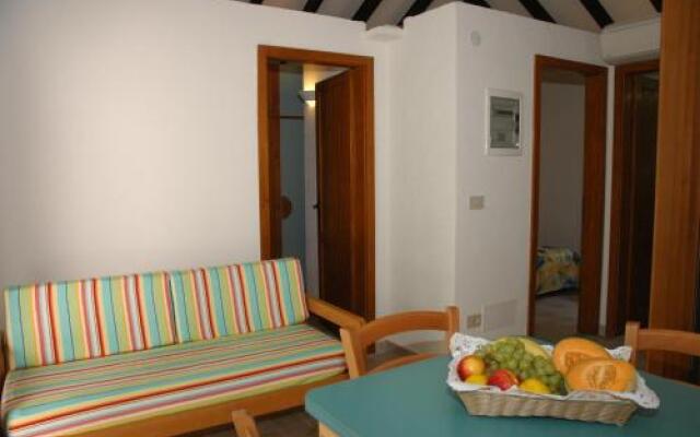 Los Nidos Holiday Resort Bungalows