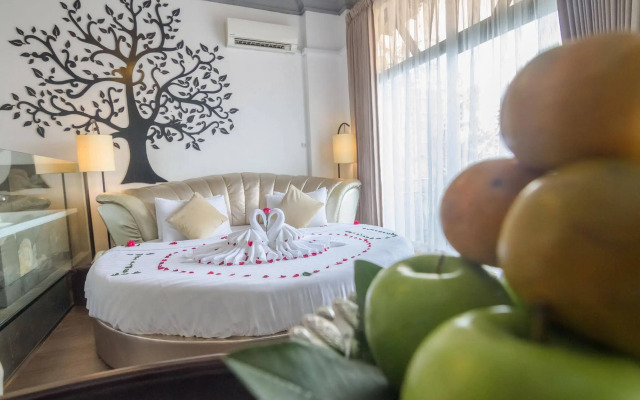 Adore Hotel