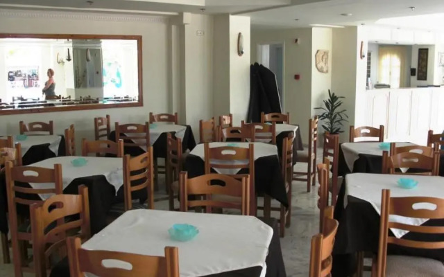 Laganas Holidays Hotel