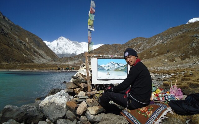 Thanka Inn Gokyo