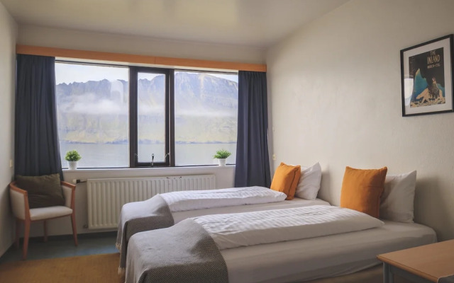 The Cliff Hotel