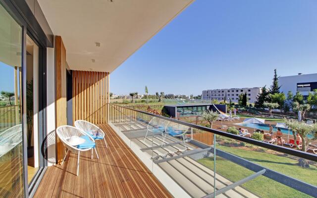 White Nature Apartment