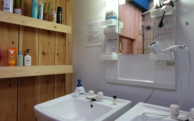Sophiearth Hostel & Apartments