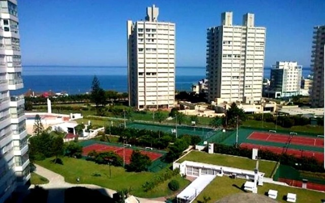 Dpto 6 personas FRENTE AL MAR-